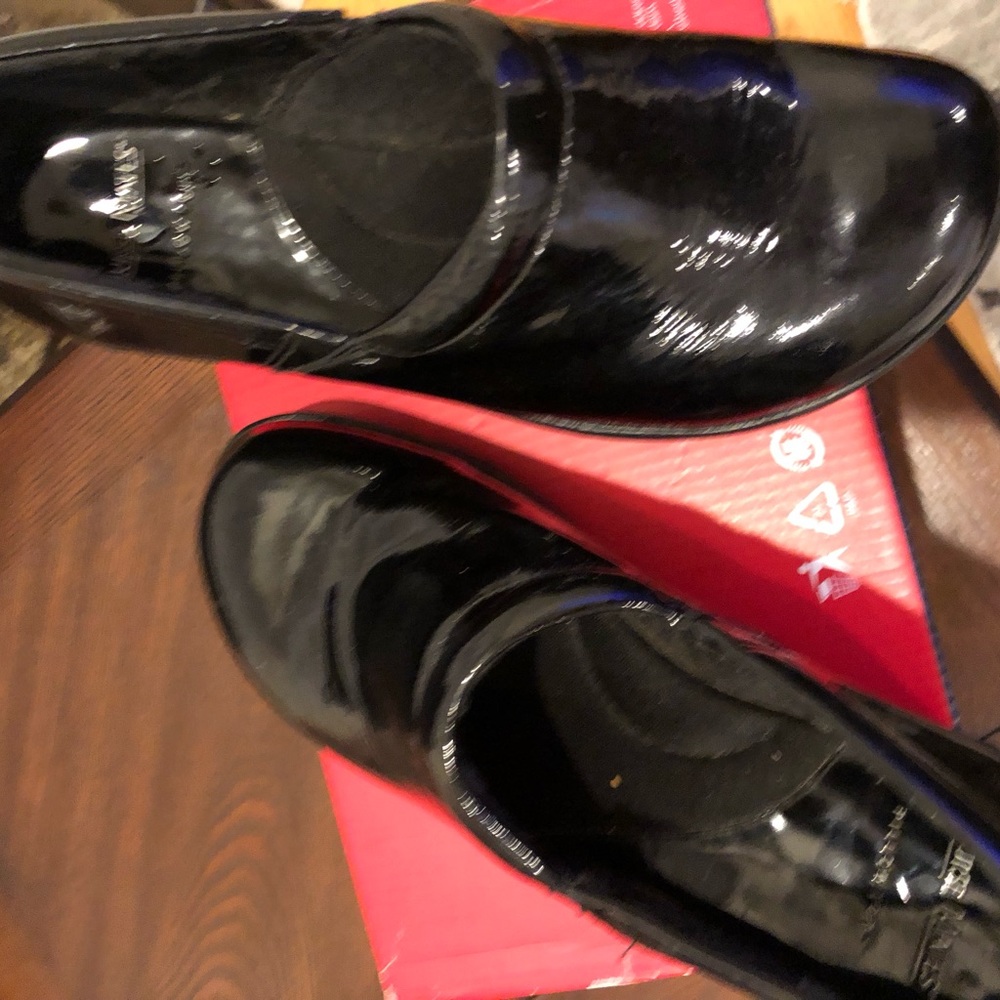 Nurse Mates pillow top clogs excellent pre own condition